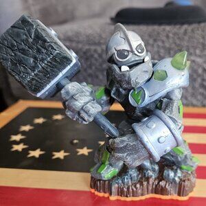 Skylanders Giants CRUSHER Figure - Earth Element- Activision 2012 TESTED WORKING